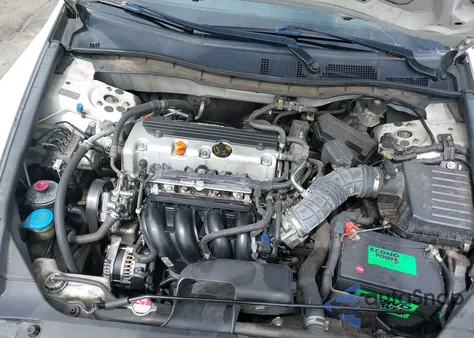 2011 Honda Accord 2.4 Se from USA, damaged, VIN 1HGCP2F63BA124150